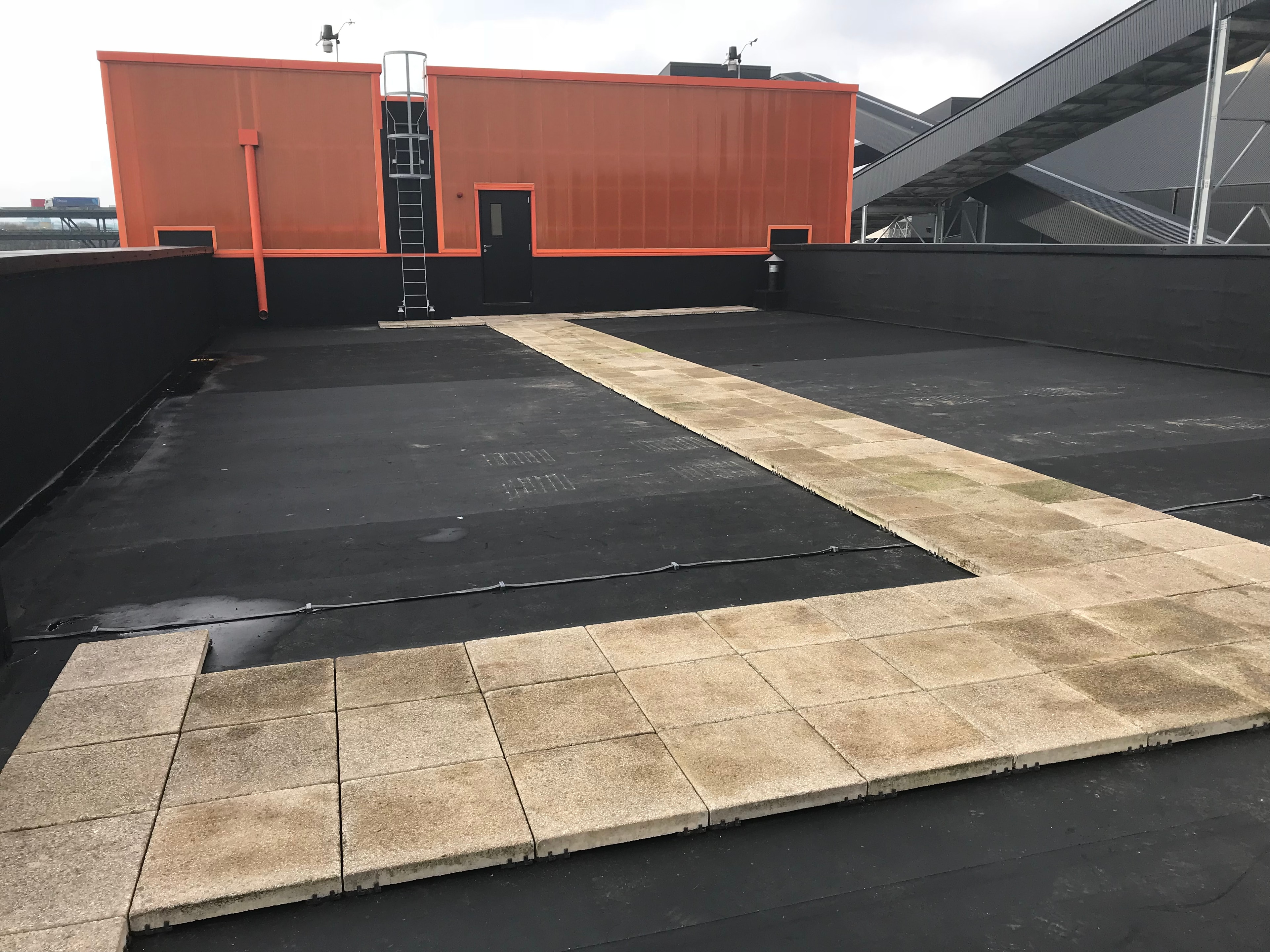 Commercial roofing upgrade and guttering renovation